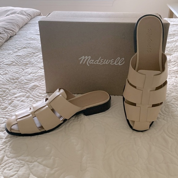 Madewell Shoes - Maxwell fisherman mules